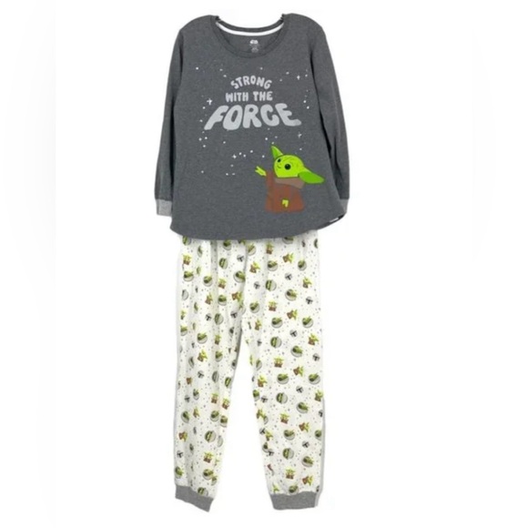 Ladies Baby yoda pj set NWT - Picture 1 of 6